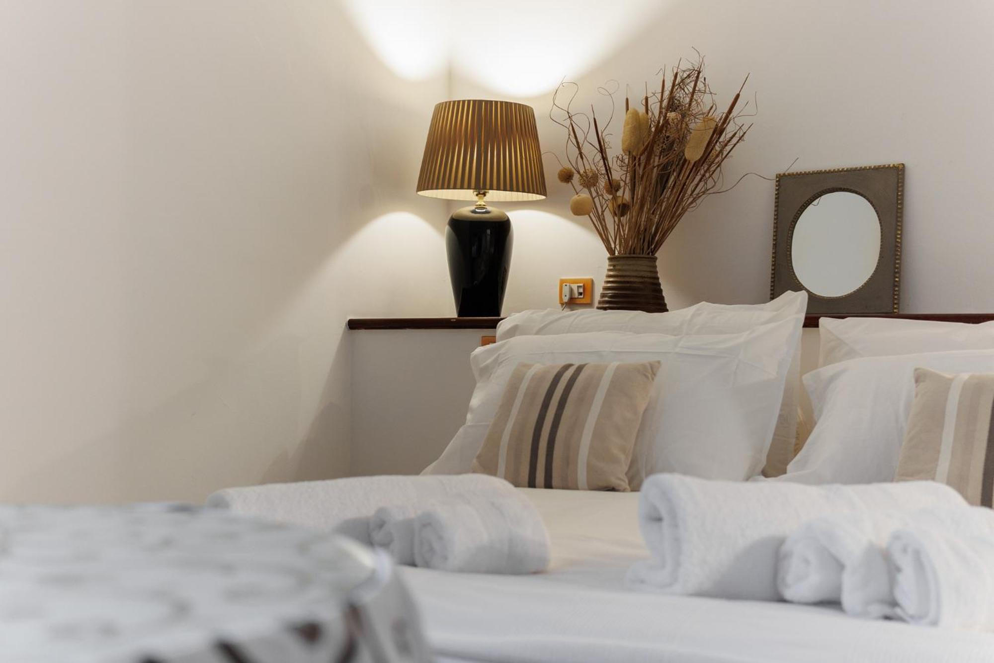 La Torretta Bed and Breakfast Tuscania Exteriör bild