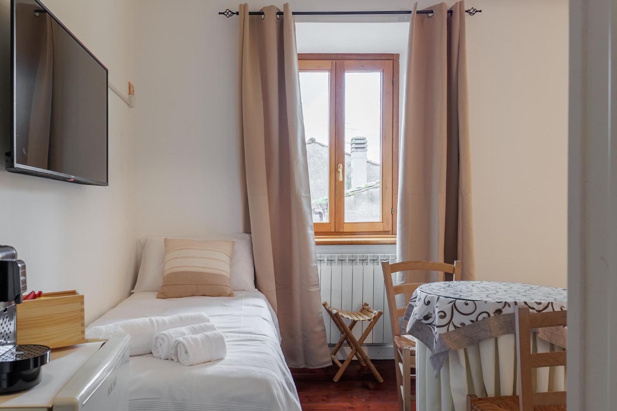 La Torretta Bed and Breakfast Tuscania Exteriör bild