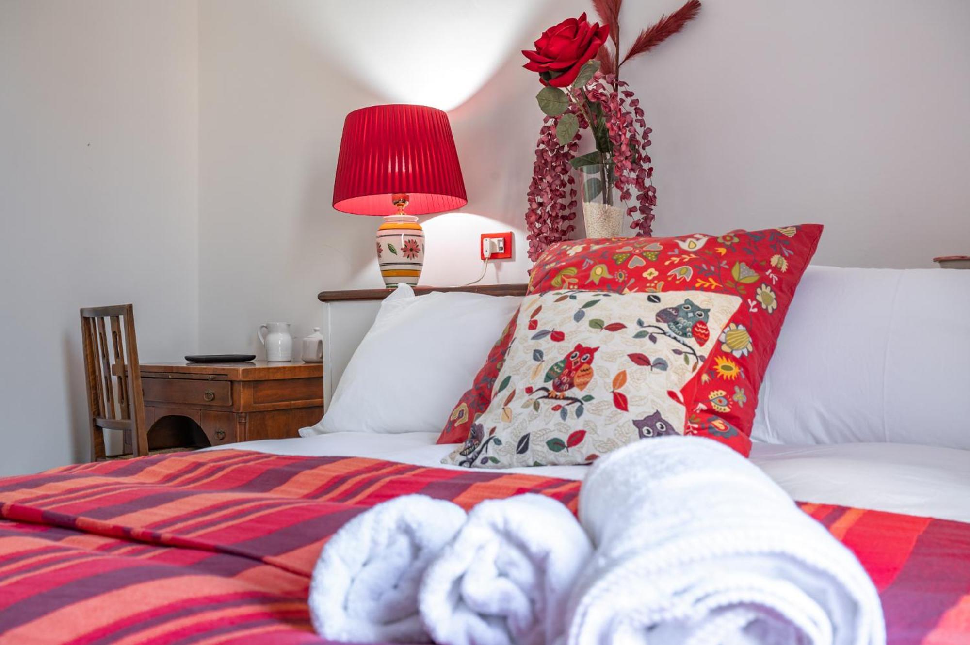 La Torretta Bed and Breakfast Tuscania Exteriör bild